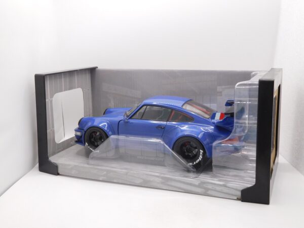 Porsche RWB Champagne