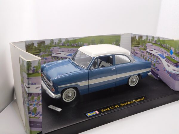 Ford 12 M "Streifen-Taunus" (MH3)