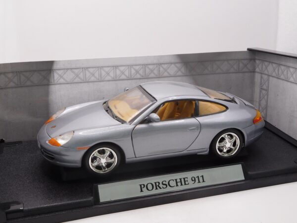 Porsche 911 (MH3)