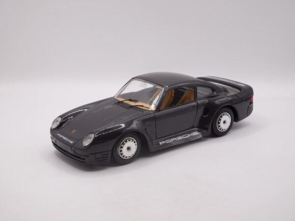 DSCN5620 Porsche 959