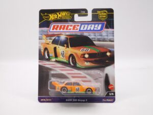 BMW 320 Group 5 - Race Day