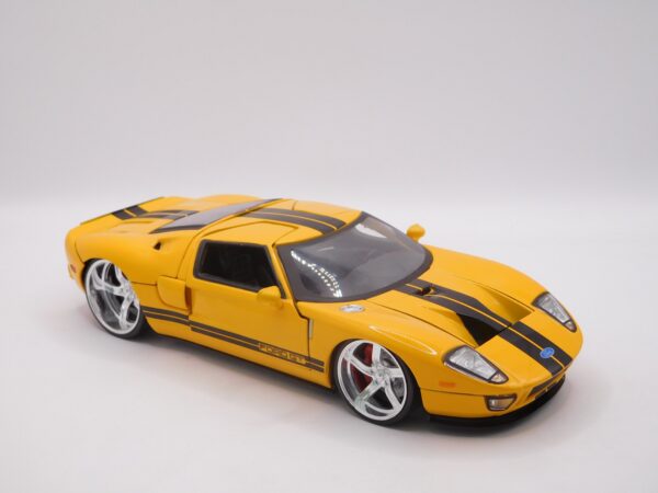 2005 Ford GT
