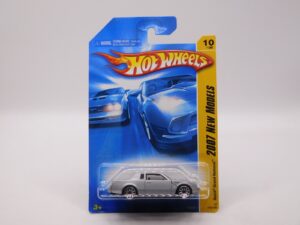 Buick Grand National stříbrná